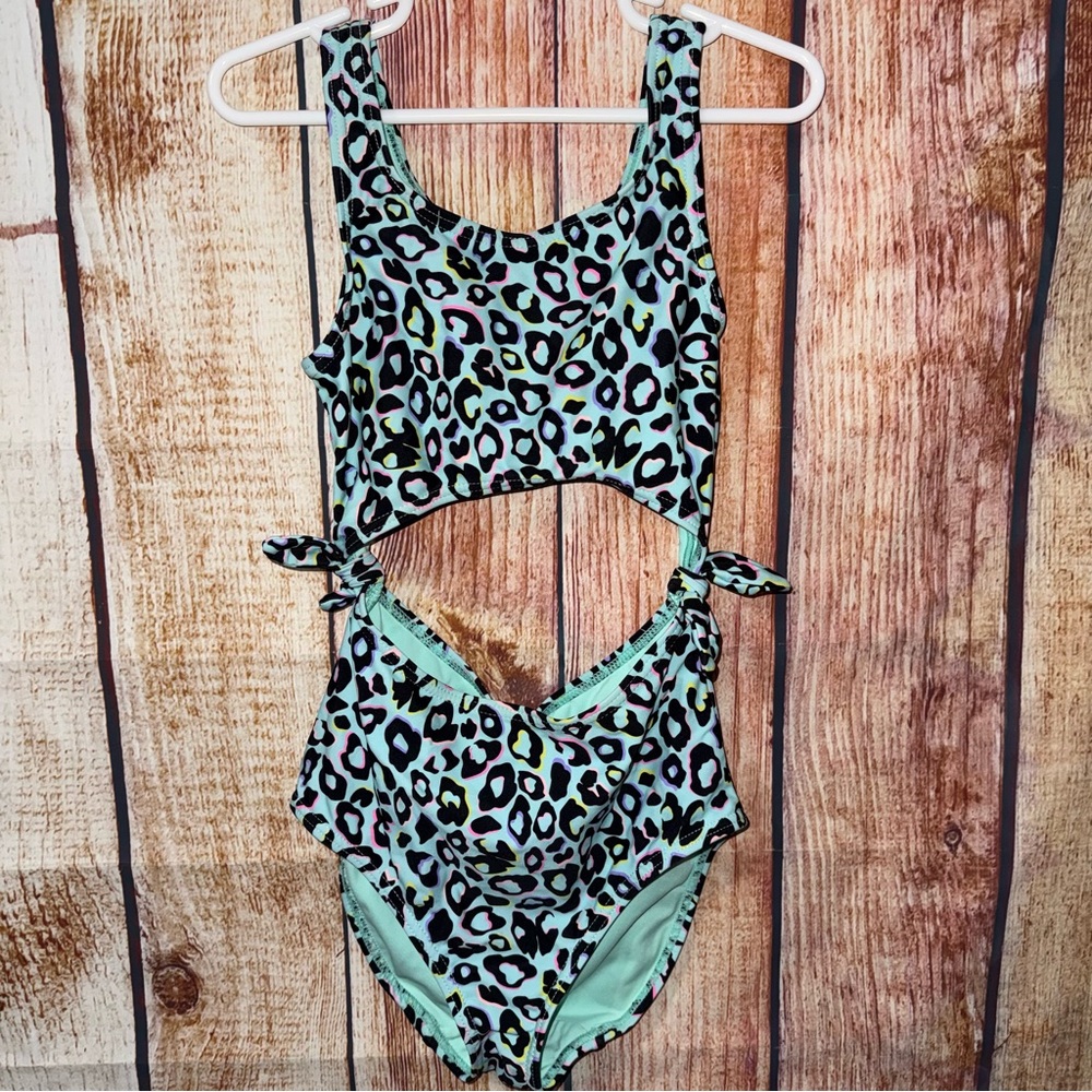 Fabkids Mint Leopard One Piece Swimsuit Girls Small 6/7